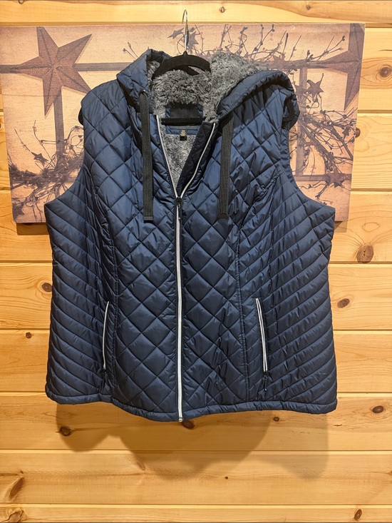 Jackets & Blazers - Faux Fur Lined Hooded Vest - Deep Navy